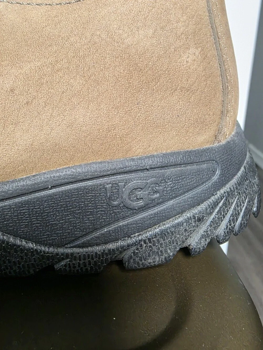 UGG Adirondack Tall Waterproof Sheepskin Boots Men's 11.5 Vibram Snow Hiking